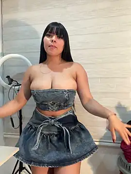 BrendaCrean online show from 03/18/25, 12:16