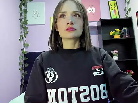 Snapshot of Tammy_Thompson_ chatting on 10/22/25, 01:44 Tammy Thompson online show from 10/22/25, 01:44