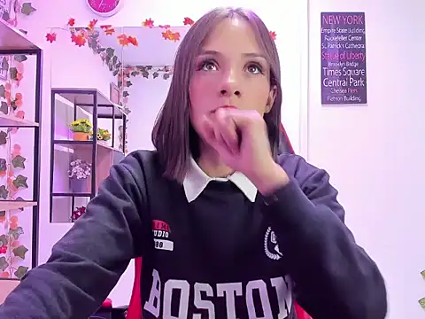 Snapshot of Tammy_Thompson_ chatting on 11/06/25, 12:28 Tammy Thompson online show from 11/06/25, 12:28