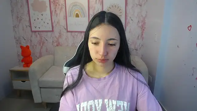 Snapshot of Kylie_ch1 chatting on 09/22/25, 10:39 Kylie ch1 online show from 09/22/25, 10:39