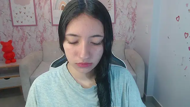 Snapshot of Kylie_ch1 chatting on 11/09/25, 12:03 Kylie ch1 online show from 11/09/25, 12:03