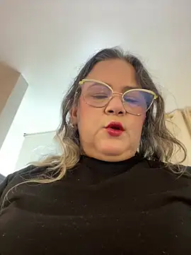 Snapshot of Lucy_Milf_474 chatting on 06/15/26, 12:07 Lucy Milf 474 online show from 06/15/26, 12:07