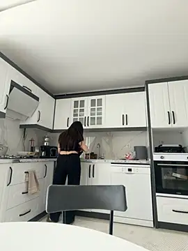 0gece0 online show from 04/13/26, 09:15