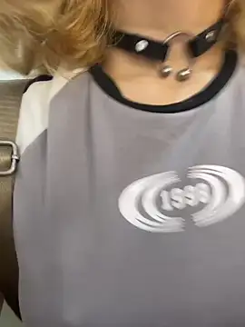 SweetBunnyGF online show from 05/04/26, 11:23
