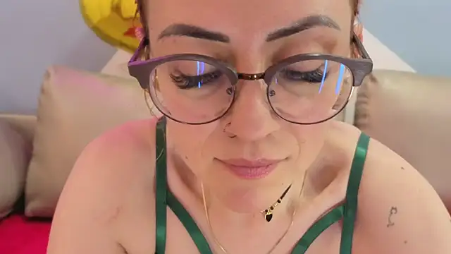 Victoria Fallon online show from 10/09/25, 08:07