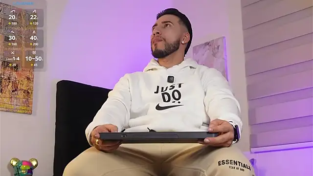 Thiago Hill online show from 02/17/26, 12:29