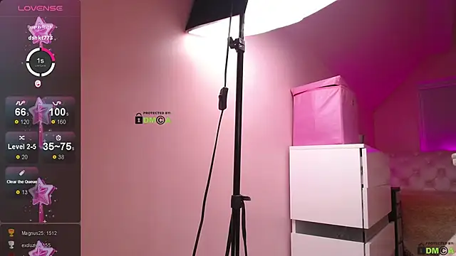 Snapshot of Opheliaxss chatting on 01/25/25, 11:00 Opheliaxss online show from 01/25/25, 11:00