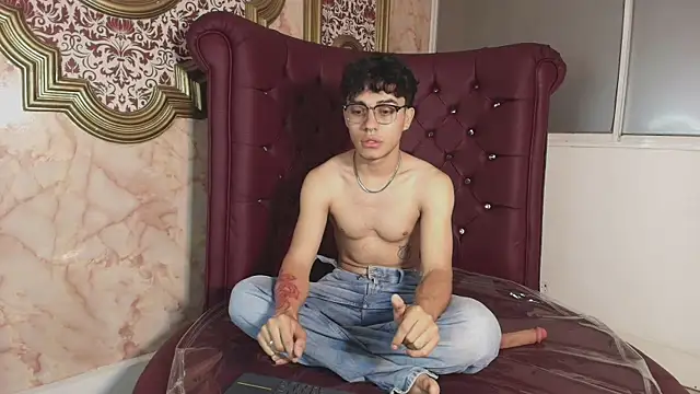 Dani rivass online show from 09/17/25, 11:23