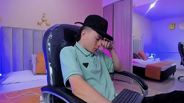 Nascary Fox online show from 01/10/26, 07:15