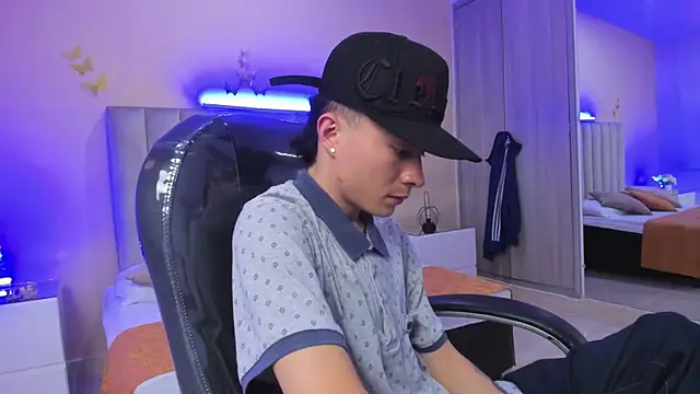 Nascary Fox online show from 01/14/26, 06:46