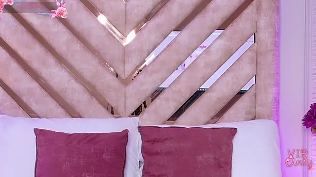 Martina-Roberts- online show from 02/07/26, 05:11