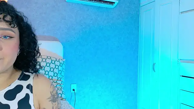 Tracielowe w online show from 10/08/25, 03:26