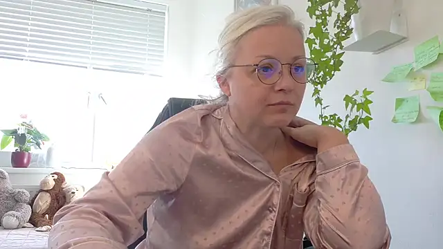 Linsy Kim online show from 03/07/26, 10:12