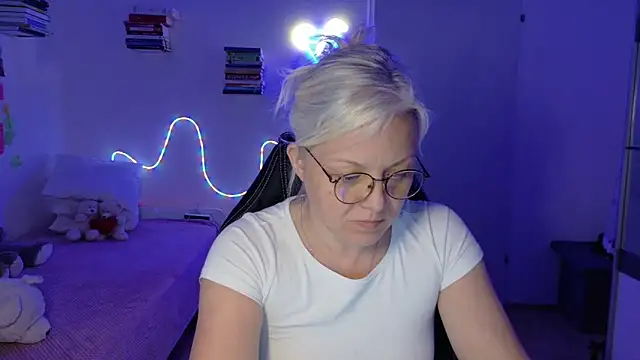 Linsy Kim online show from 04/17/26, 07:17