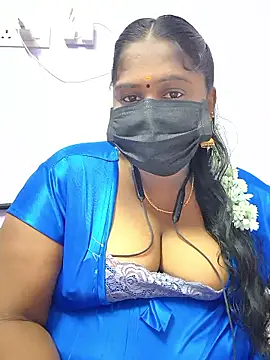 bakyasree143 online show from 10/13/25, 12:49