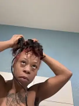 Tishrella6 online show from 11/29/25, 09:18