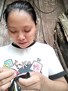 venu00 online show from 10/20/25, 02:01