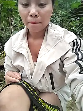 venu00 online show from 10/31/25, 07:53