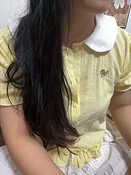 Snapshot of kem_2000 chatting on 10/03/25, 03:42 kem 2000 online show from 10/03/25, 03:42