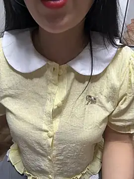 Snapshot of kem_2000 chatting on 10/16/25, 12:28 kem 2000 online show from 10/16/25, 12:28