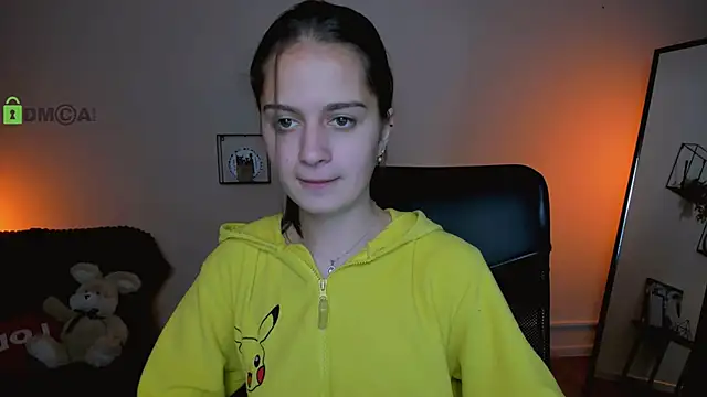 Snapshot of talia_seduce chatting on 10/01/25, 01:17 talia seduce online show from 10/01/25, 01:17