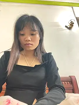 Snapshot of Ngoc-bbi chatting on 09/12/25, 04:51 Ngoc-bbi online show from 09/12/25, 04:51