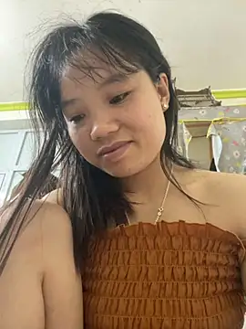 Snapshot of Ngoc-bbi chatting on 09/21/25, 05:36 Ngoc-bbi online show from 09/21/25, 05:36