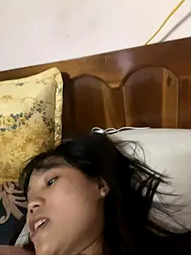 Snapshot of Ngoc-bbi chatting on 09/26/25, 02:15 Ngoc-bbi online show from 09/26/25, 02:15