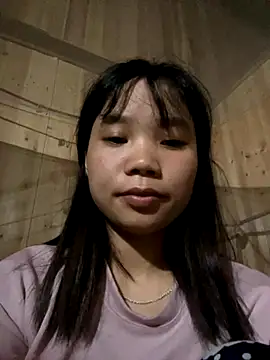 Snapshot of Ngoc-bbi chatting on 10/02/25, 02:35 Ngoc-bbi online show from 10/02/25, 02:35