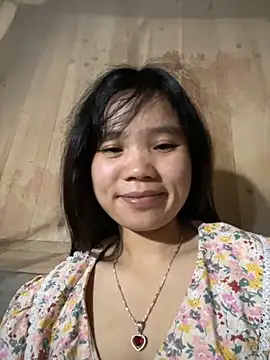 Snapshot of Ngoc-bbi chatting on 11/12/25, 04:07 Ngoc-bbi online show from 11/12/25, 04:07