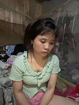 Ngoc-bbi online show from 04/11/26, 11:42