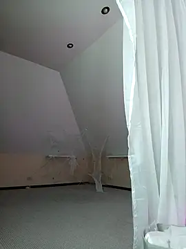 Snapshot of Liann_Stark chatting on 11/20/25, 06:24 Liann Stark online show from 11/20/25, 06:24