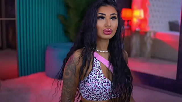 ArabellaPosh online show from 11/16/25, 05:57