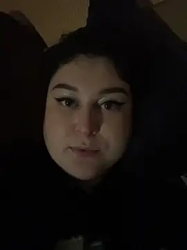 Snapshot of DazzzlingDame chatting on 11/08/25, 03:56 DazzzlingDame online show from 11/08/25, 03:56