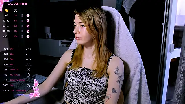 ZoyaMill online show from 03/26/26, 07:14