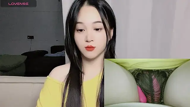 woaiqinqin online show from 10/22/25, 03:56