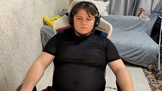 desiredude9 online show from 10/04/25, 04:38