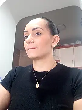Snapshot of sarita_star chatting on 04/30/26, 12:33 sarita star online show from 04/30/26, 12:33