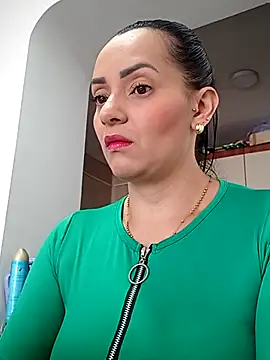 Snapshot of sarita_star chatting on 06/17/26, 02:07 sarita star online show from 06/17/26, 02:07