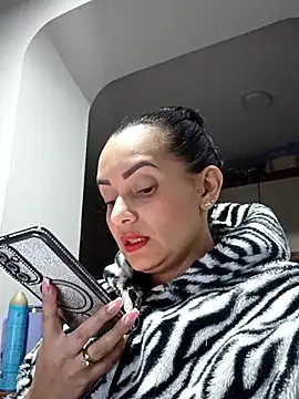 Snapshot of sarita_star chatting on 06/19/26, 12:26 sarita star online show from 06/19/26, 12:26