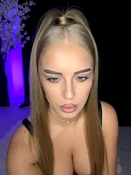 AubrieleRouj1 online show from 09/22/25, 03:25