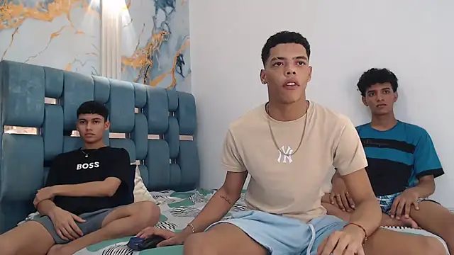 PRETTY FEM online show from 03/17/26, 01:43