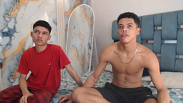 PRETTY FEM online show from 04/16/26, 01:39