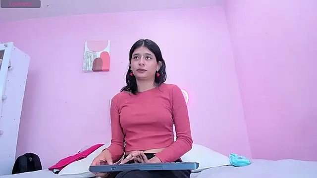 Georgina Ferri  online show from 09/19/25, 05:24