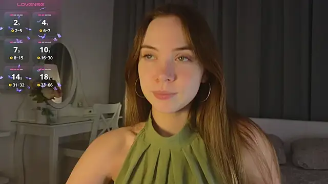 Snapshot of CarollSmithh chatting on 09/21/25, 08:10 CarollSmithh online show from 09/21/25, 08:10