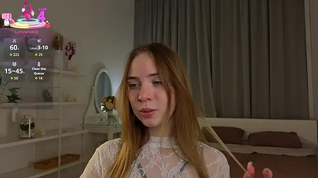 Snapshot of CarollSmithh chatting on 10/23/25, 08:29 CarollSmithh online show from 10/23/25, 08:29