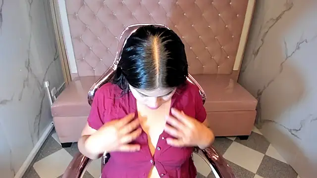 Snapshot of Victoria_b_ chatting on 10/16/25, 07:59 Victoria b online show from 10/16/25, 07:59