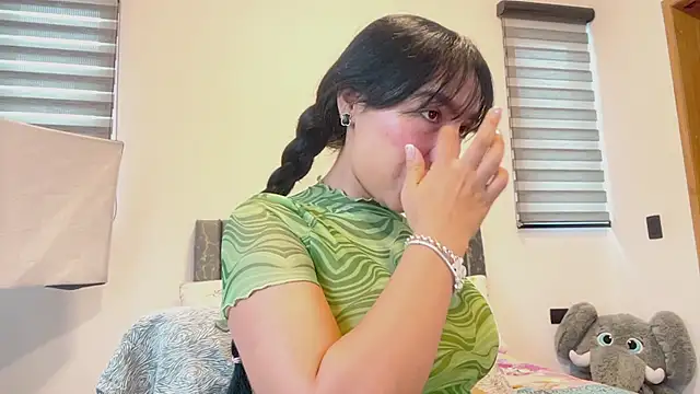 greciadom555 online show from 09/30/25, 02:22