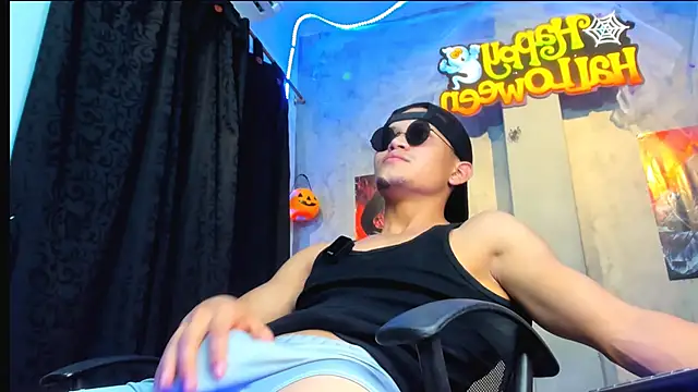 Manuel FPG online show from 10/27/25, 01:20