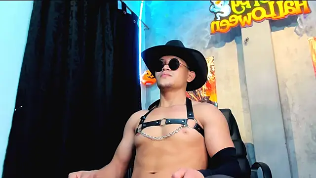 Manuel FPG online show from 10/28/25, 01:20